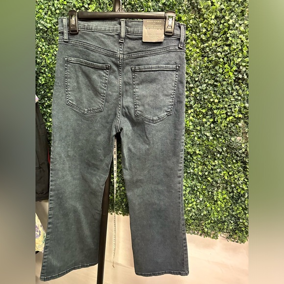 NWT BR | Vintage Stretch Crop Bootcut - Picture 4 of 6